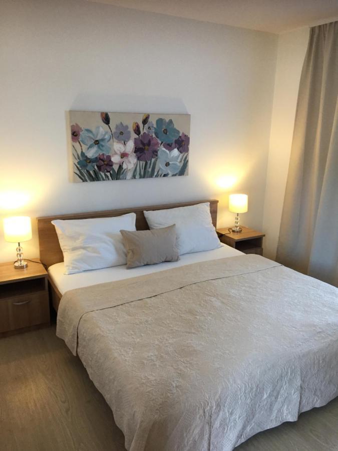 Apartments Mare Пунат Екстер'єр фото