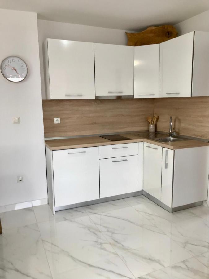 Apartments Mare Пунат Екстер'єр фото
