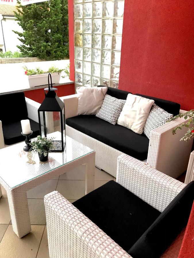 Apartments Mare Пунат Екстер'єр фото