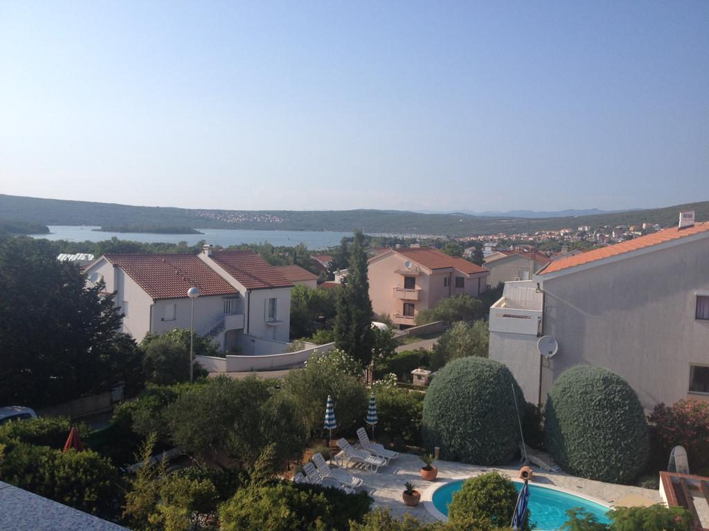 Apartments Mare Пунат Екстер'єр фото